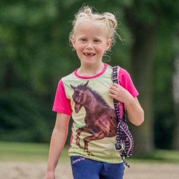 Red horse t shirt ollie magenta